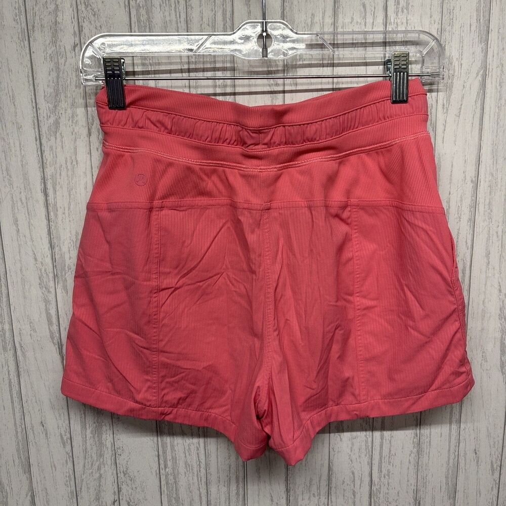 Womens Size 4 Lululemon Dance Studio Shorts EUC - Picture 3 of 5